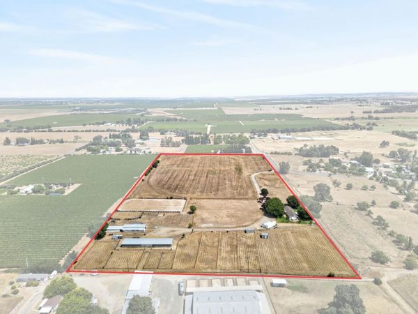 17500 E Collier Rd, Acampo, CA 95220