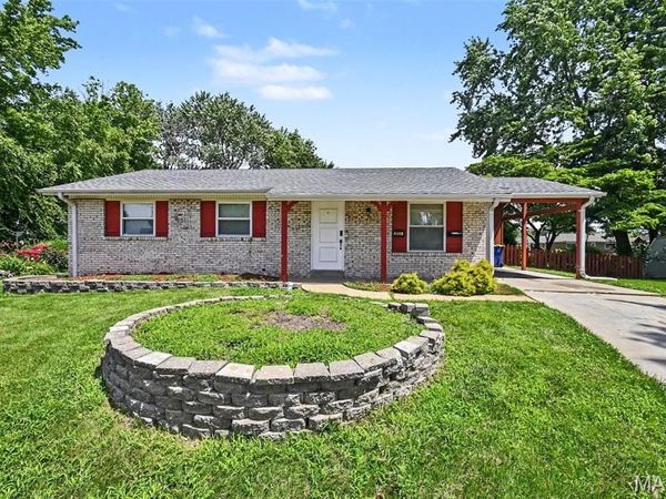2535 Black Pine Court , Florissant, MO 63031