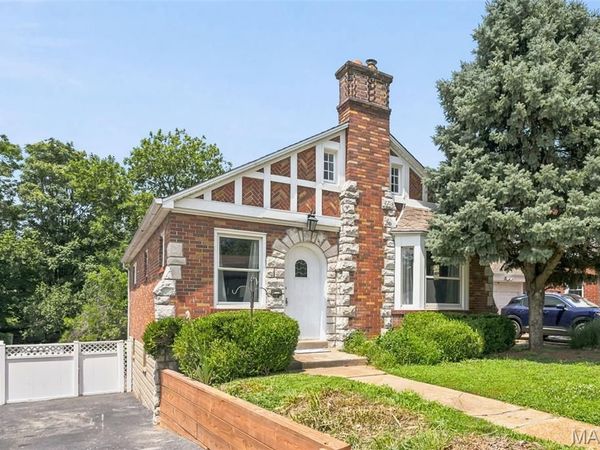 2637 Melvin Avenue, Brentwood, MO 63144