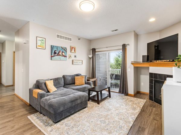 8601 Westown Parkway, Unit 17207, West Des Moines, IA 50266