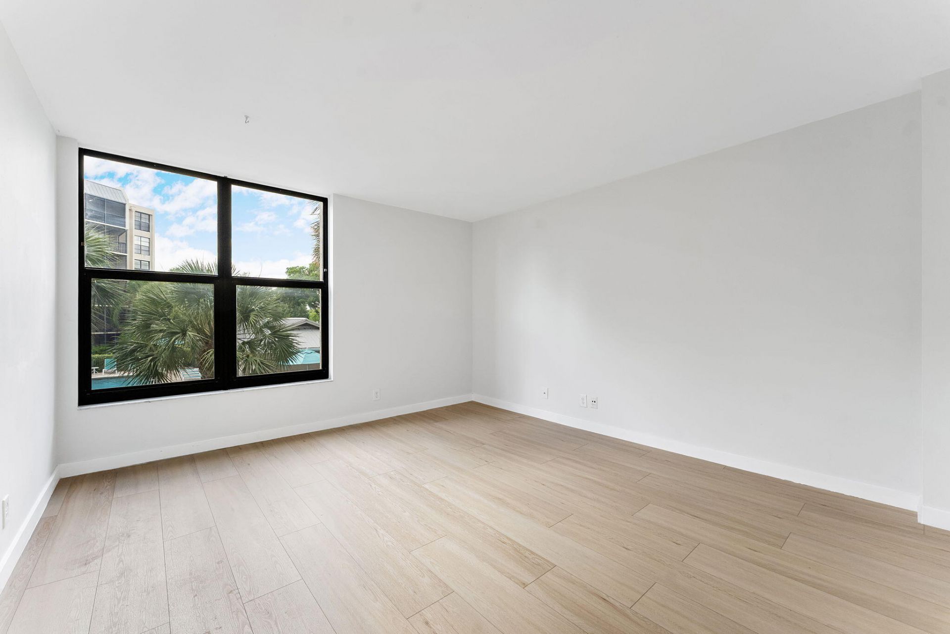 20 Royal Palm Way, Unit 2060, Boca Raton, FL 33432 Photo