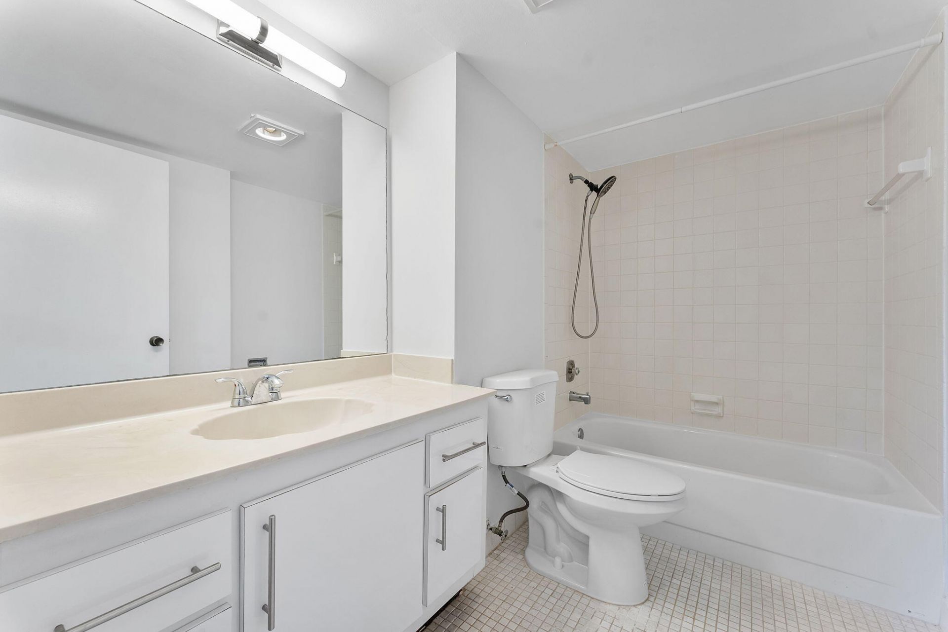 20 Royal Palm Way, Unit 2060, Boca Raton, FL 33432 Photo