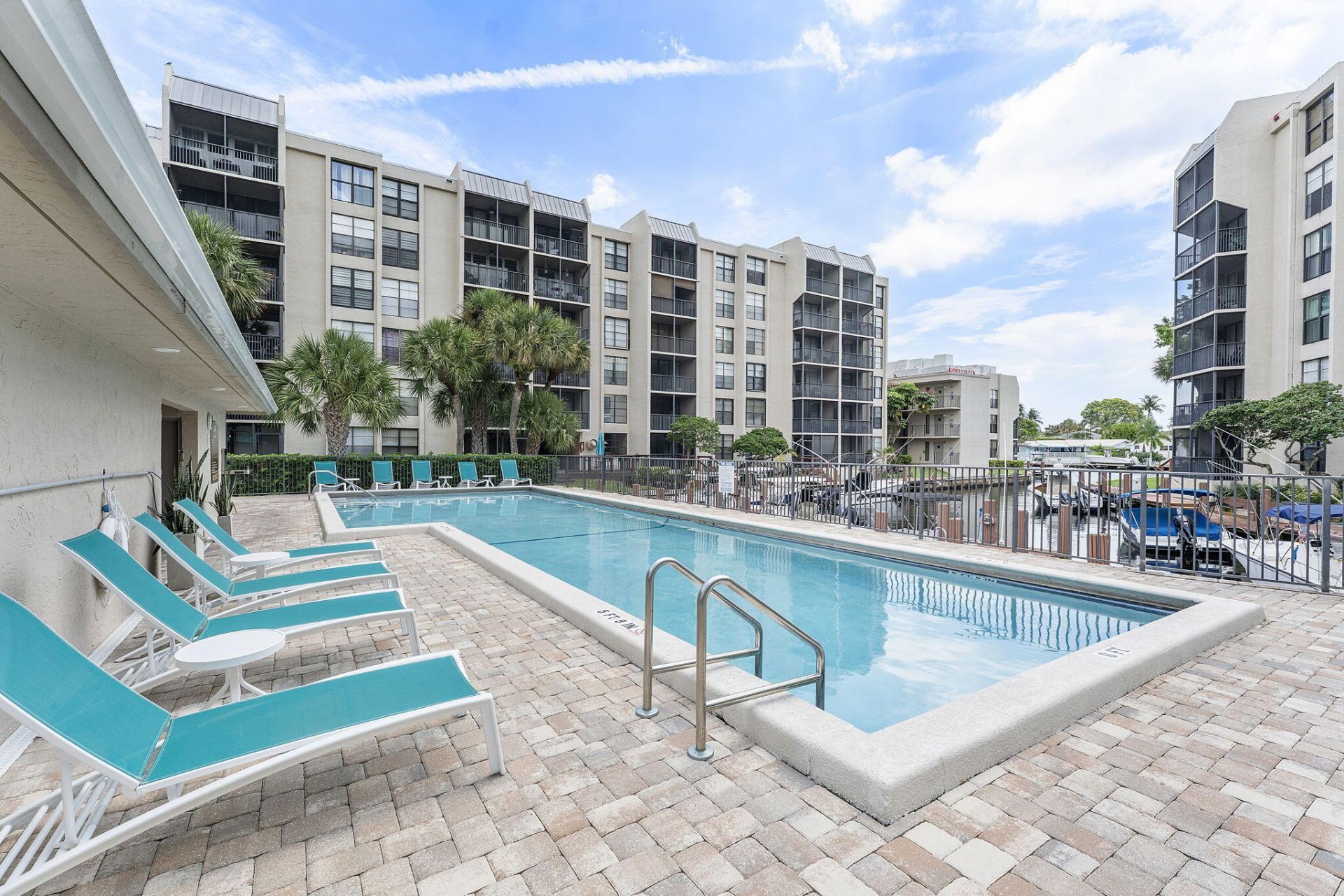 20 Royal Palm Way, Unit 2060, Boca Raton, FL 33432 Photo