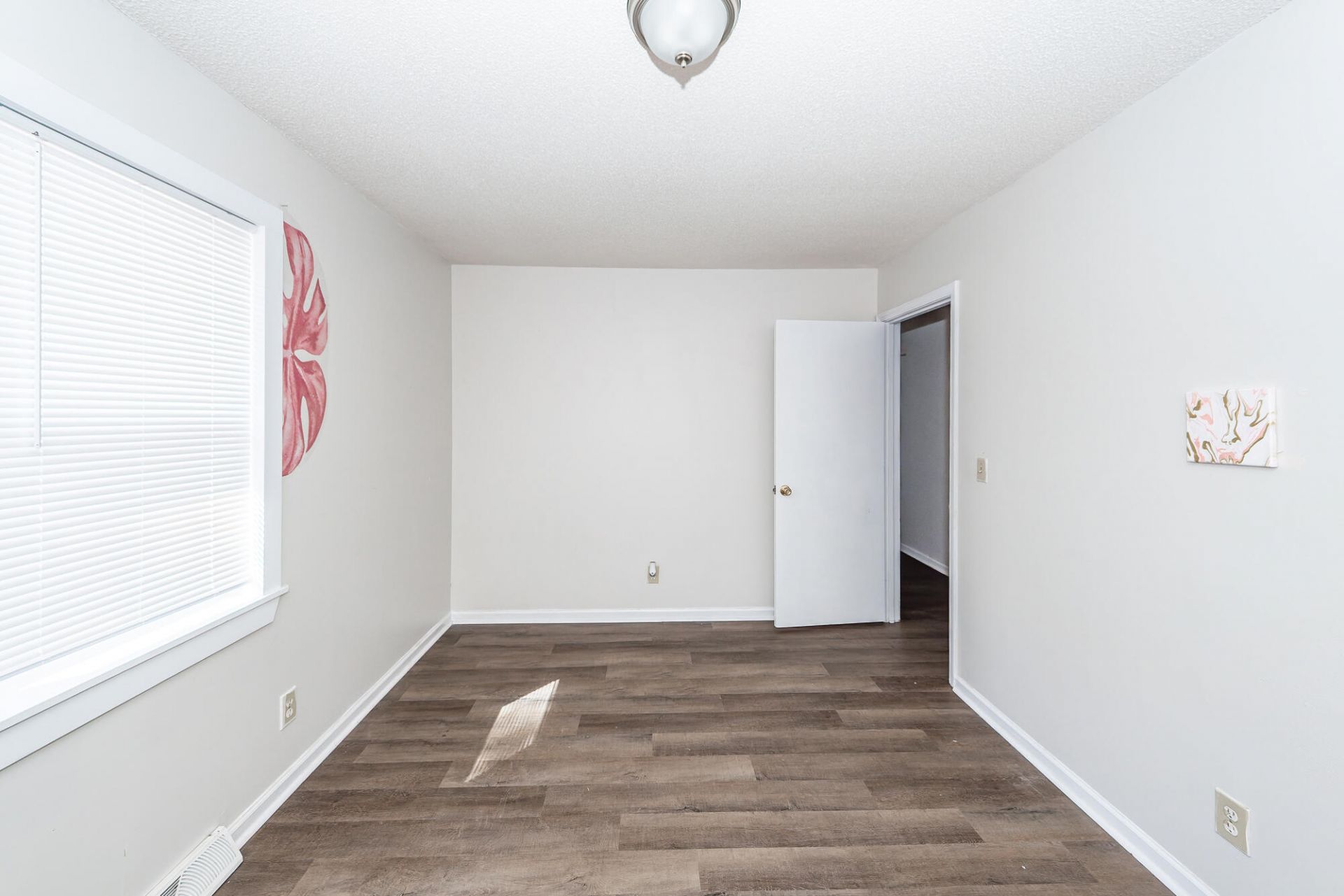 444 Academy Road Photo 13