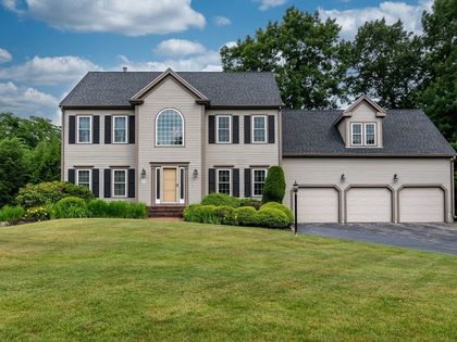 19 Burnham Ct Stoughton, MA 02072