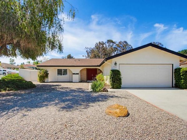 1121 La Mirada Ave, Escondido, CA 92026