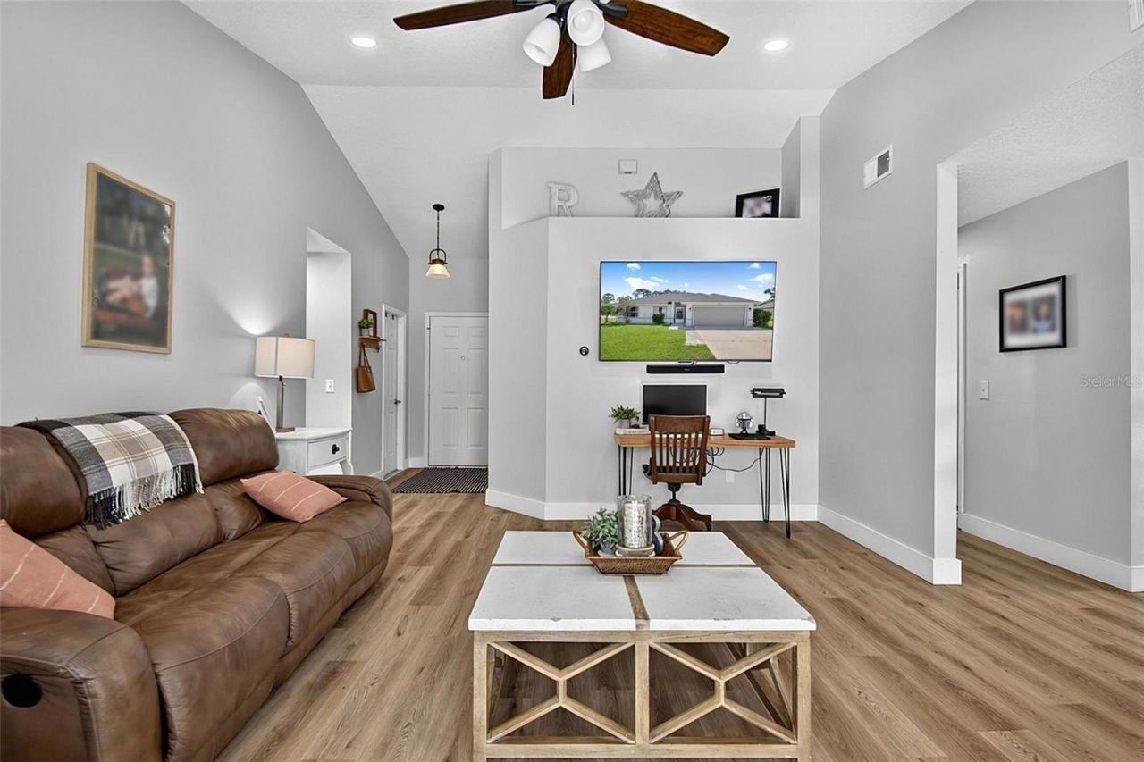 1 Round Tree Drive , Palm Coast, FL 32164 Photo