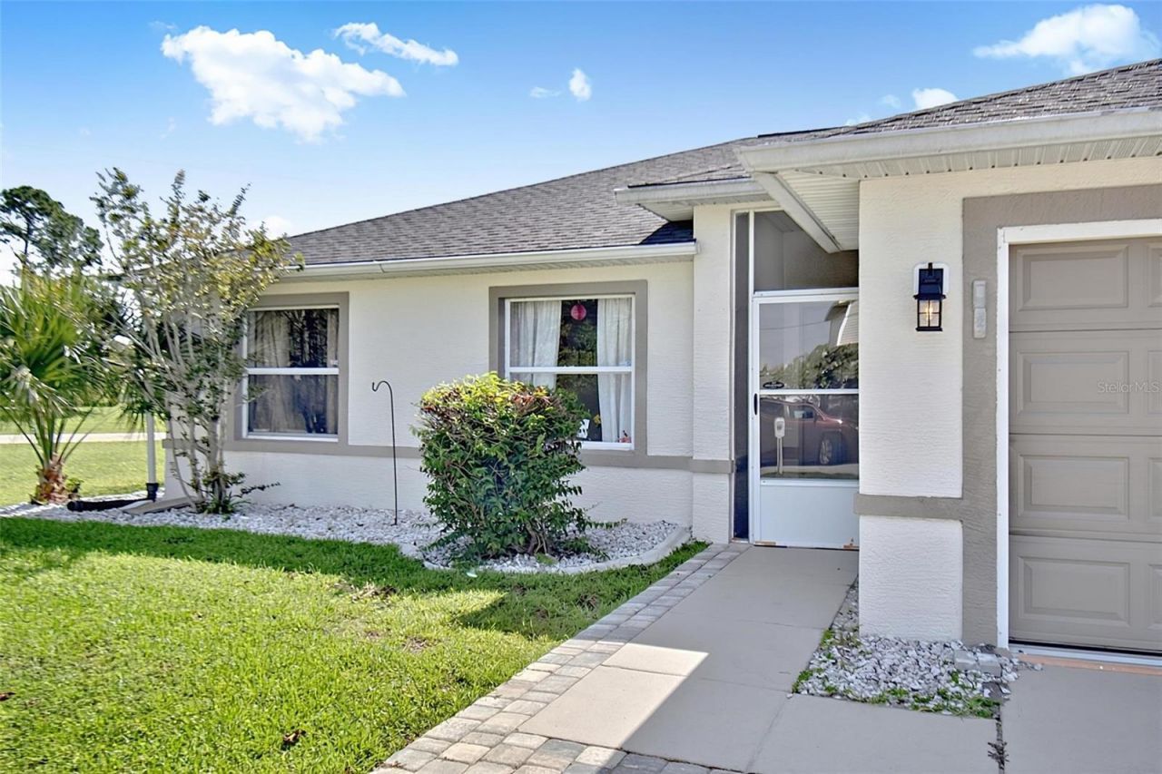 1 Round Tree Drive , Palm Coast, FL 32164 Photo
