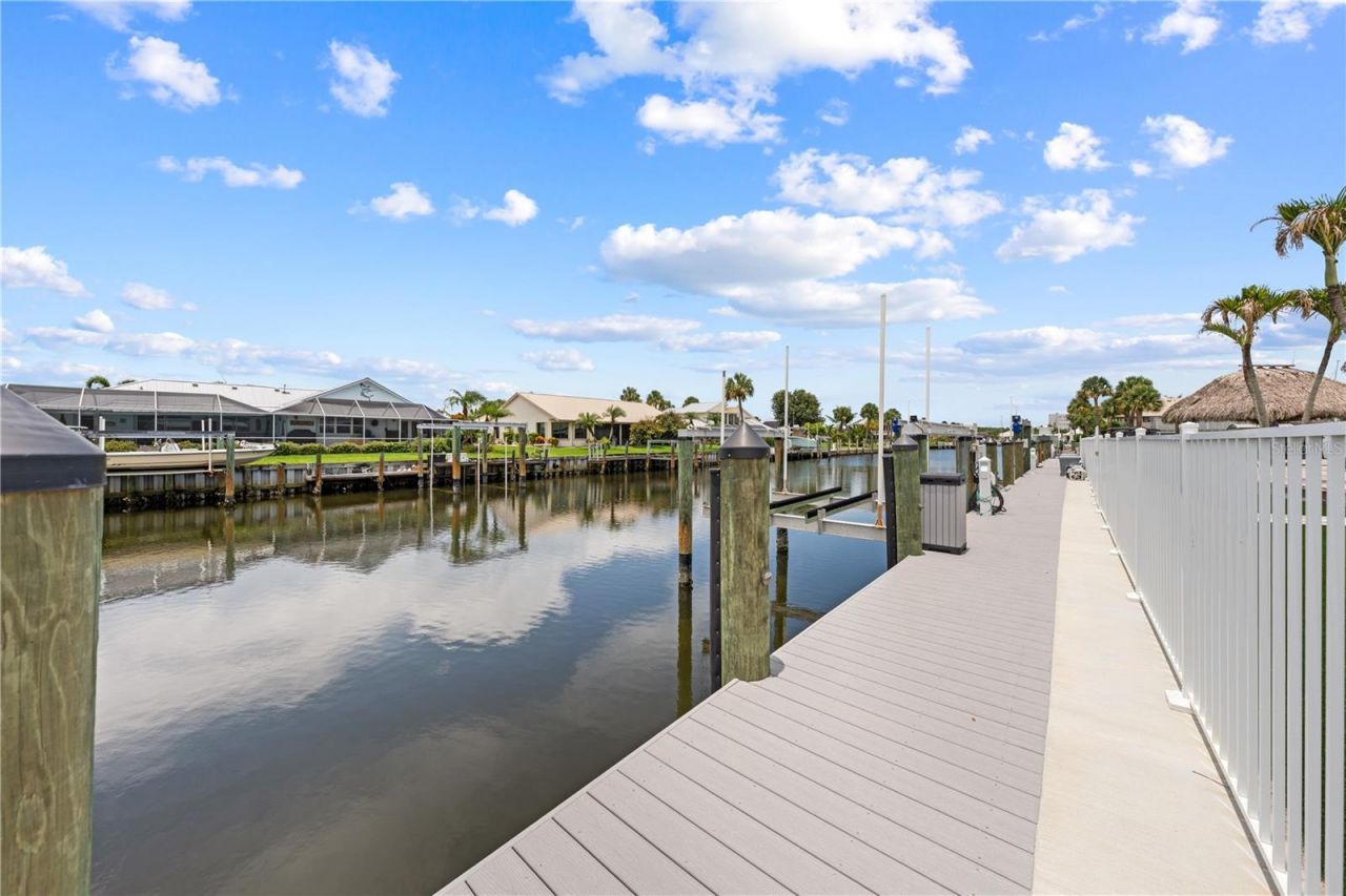 123 Queen Ann Court, Hutchinson Island, FL 34949 Photo