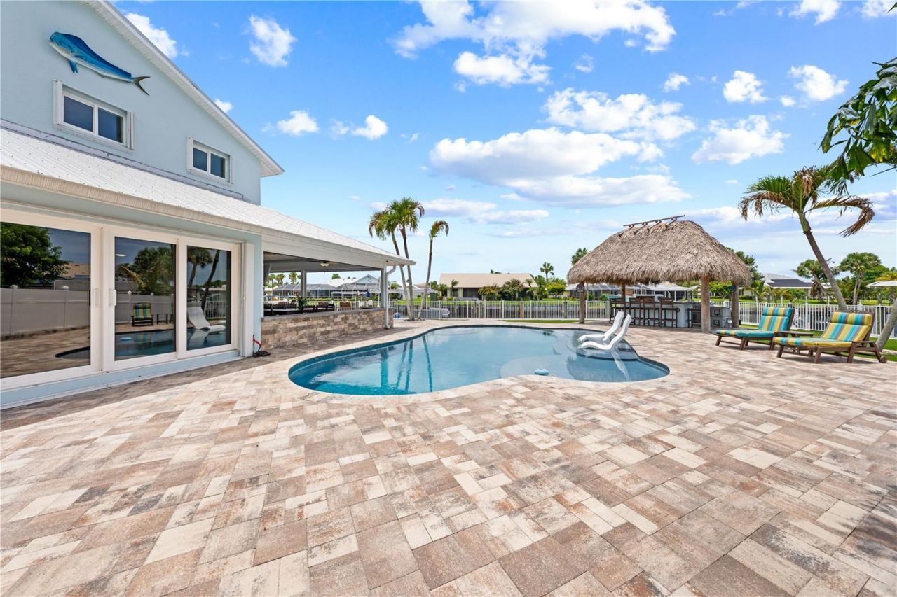 123 Queen Ann Court, Hutchinson Island, FL 34949 Photo