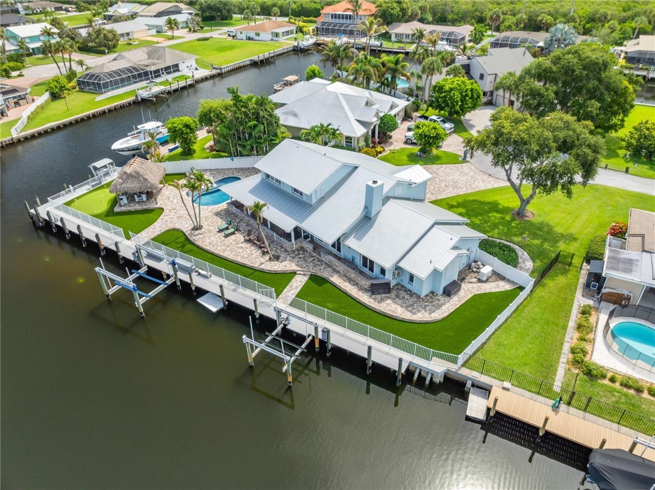 123 Queen Ann Court, Hutchinson Island, FL 34949 Photo