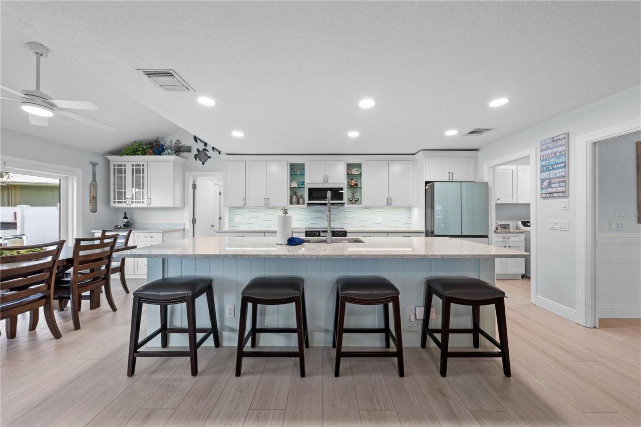 123 Queen Ann Court, Hutchinson Island, FL 34949 Photo