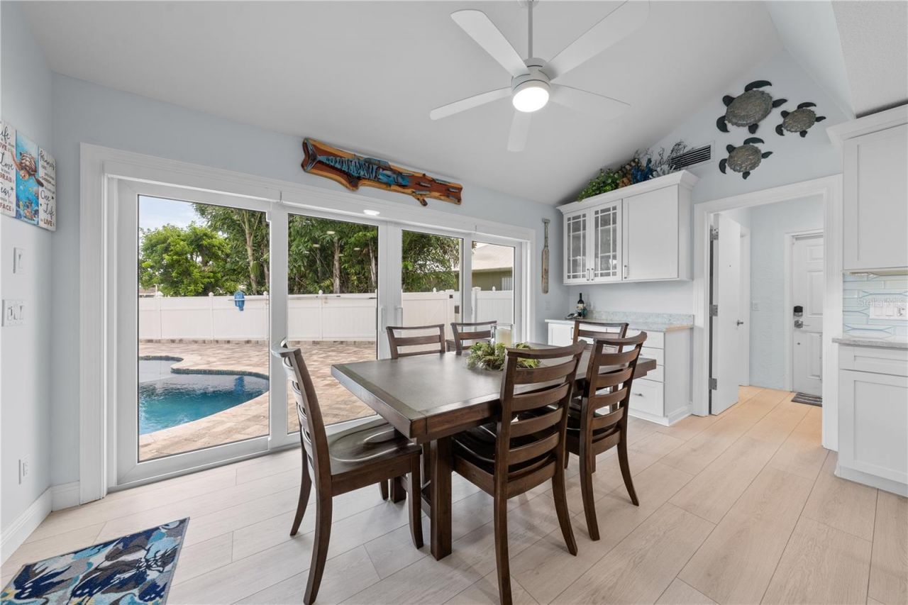 123 Queen Ann Court, Hutchinson Island, FL 34949 Photo