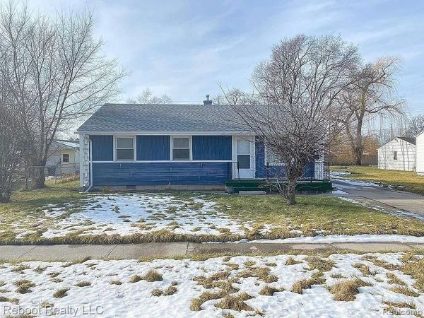 611 S 24th Street, Buena Vista Twp, MI 48601