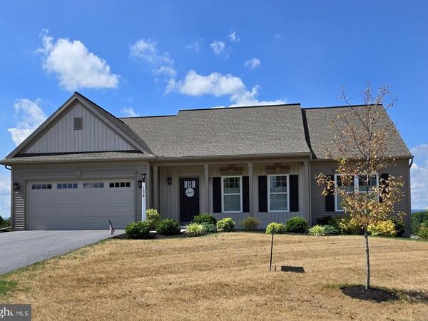 134 ROSEBUSH COURT, WOMELSDORF, PA 19567