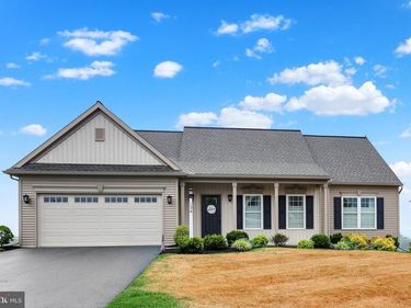 134 ROSEBUSH COURT, WOMELSDORF, PA 19567