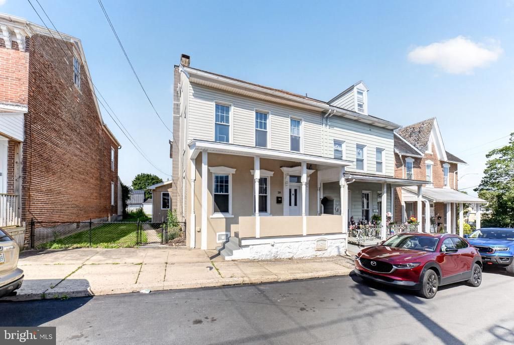 28 S 5TH STREET , EMMAUS, PA 18049