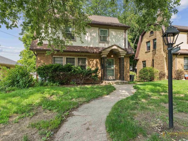 706 N Rockford Avenue, ROCKFORD, IL 61107