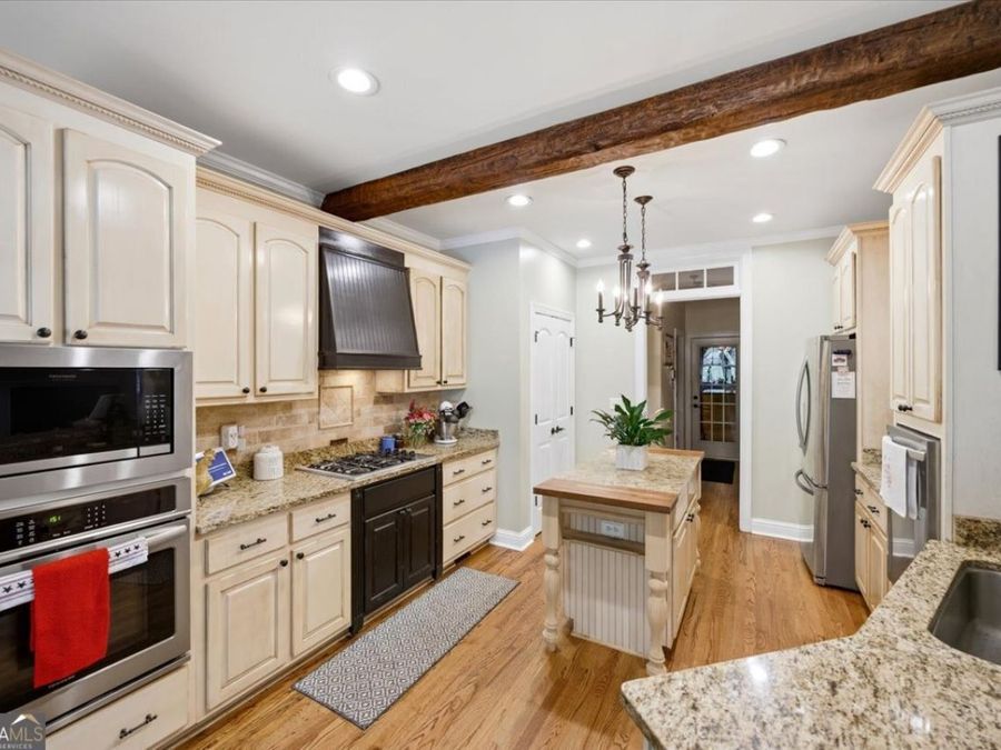 Property Image 8