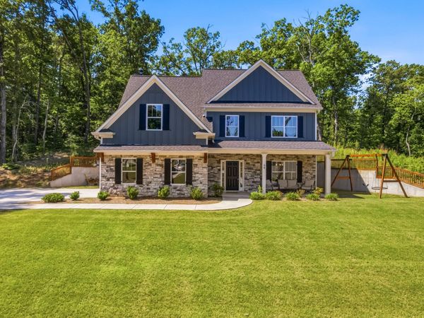 60 Grand Georgian Court NE, Cartersville, GA 30121