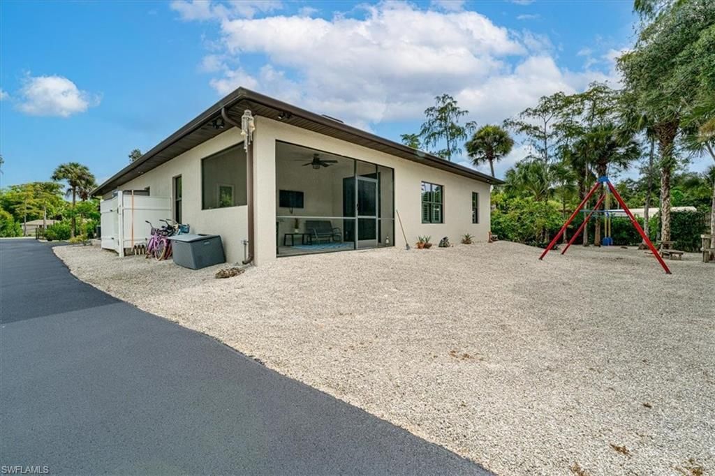 328 16th Ave Nw, Naples, FL 34120 Photo