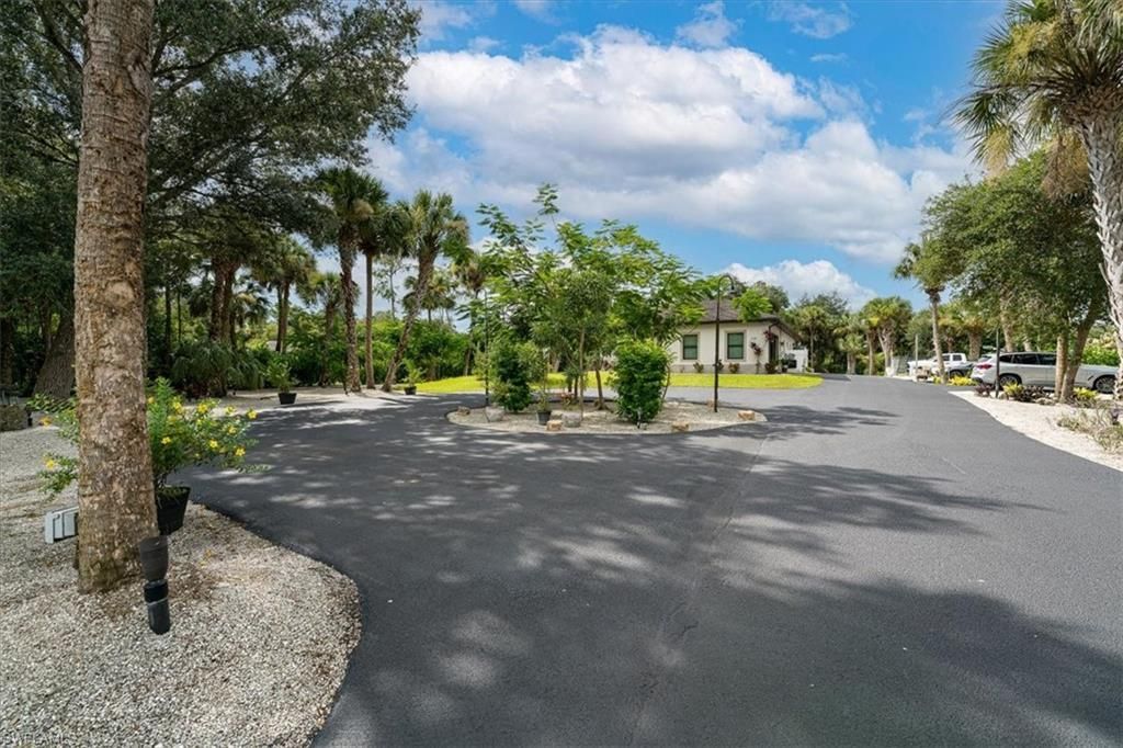 328 16th Ave Nw, Naples, FL 34120 Photo