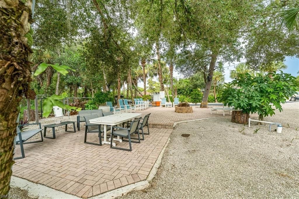 328 16th Ave Nw, Naples, FL 34120 Photo