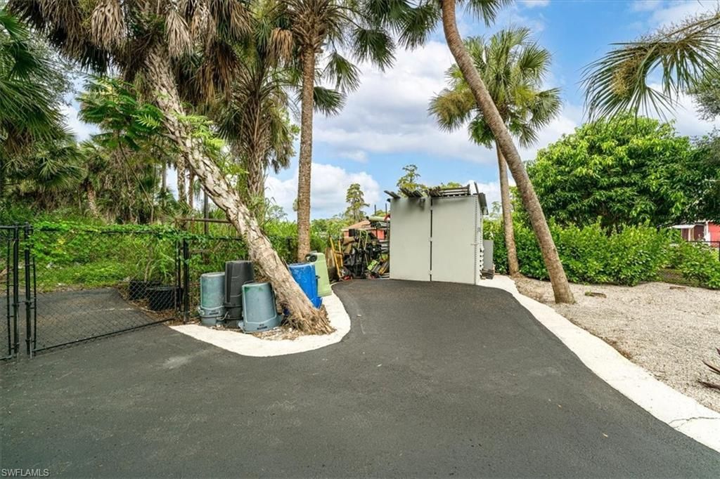 328 16th Ave Nw, Naples, FL 34120 Photo