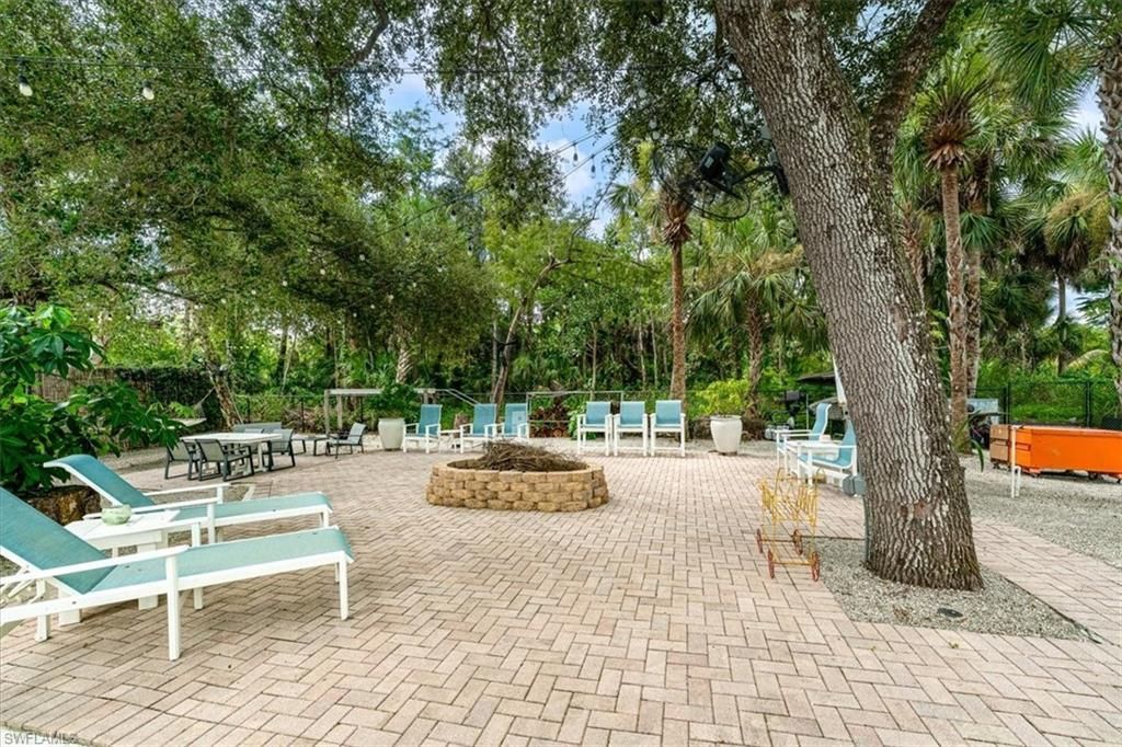 328 16th Ave Nw, Naples, FL 34120 Photo