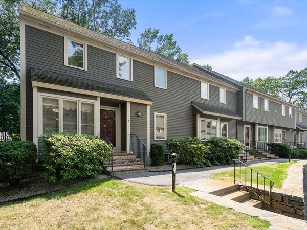 9 Deer Path, Unit 1, Maynard, MA 01754