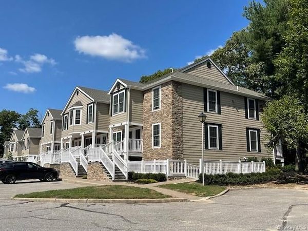 116 Smithtown Boulevard , Unit 4B, Nesconset, NY 11767