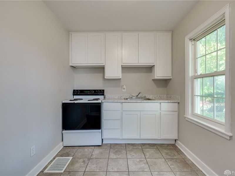 337-339 Wayne Drive, Unit 379, Fairborn, OH 45324 Photo 9