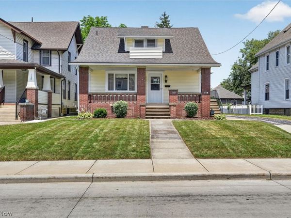 1124 W 6th Street , Lorain, OH 44052