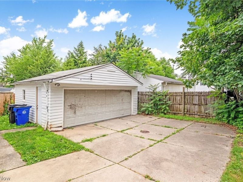 3316 Tampa Avenue, Cleveland, OH 44109 Photo 27