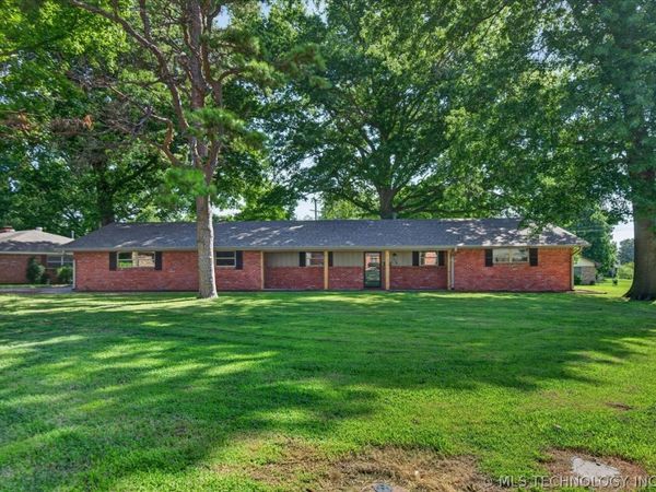 1428 Melmart , Bartlesville, OK 74006