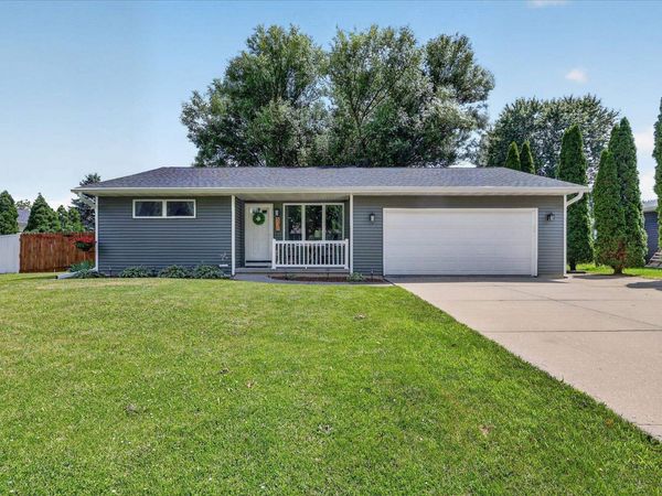 535 Greenview Drive, Evansville, WI 53536