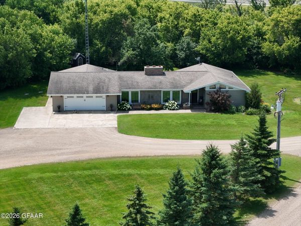 8994 COUNTY ROAD 39 , Osnabrock, ND 58269