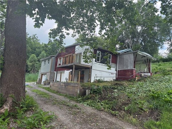 46721 Jo Henry Drive , St Clairsville, OH 43950