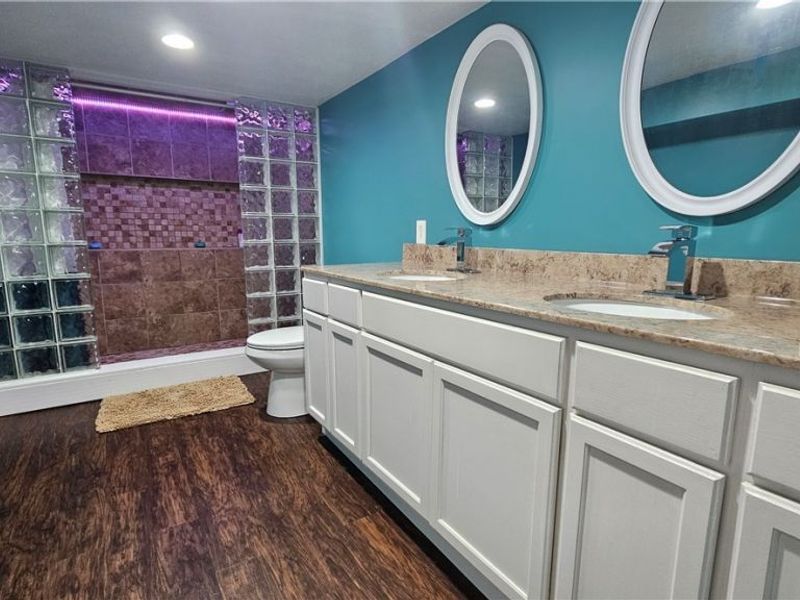 667 Essex Street, Akron, OH 44306 Photo 16