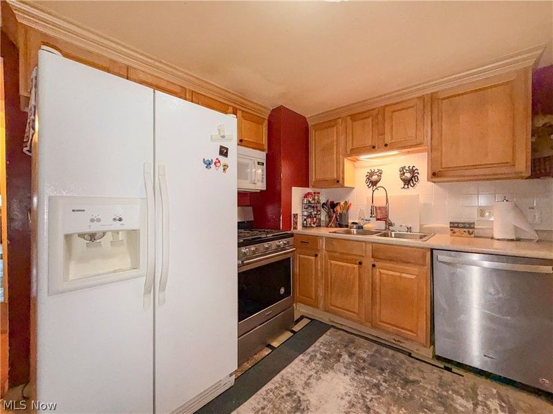 34502 Beach Park Drive, Eastlake, OH 44095 Photo 14