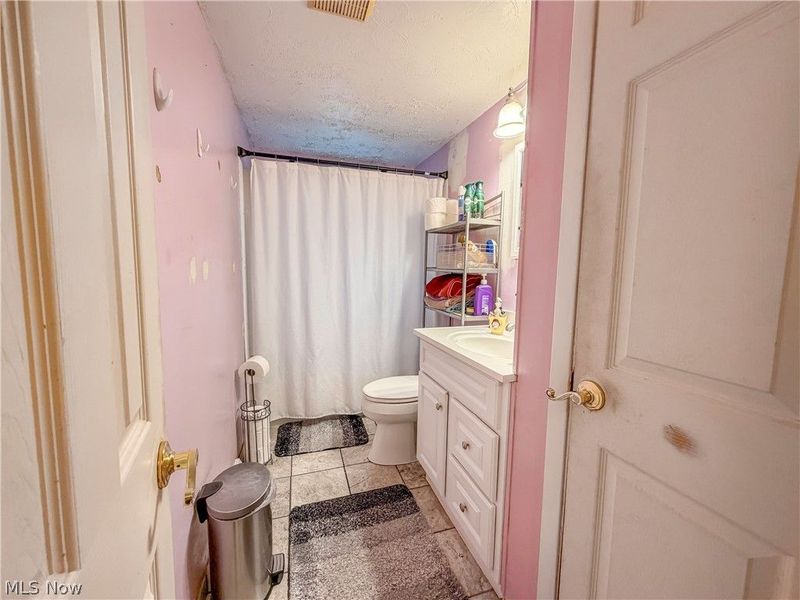 34502 Beach Park Drive, Eastlake, OH 44095 Photo 6