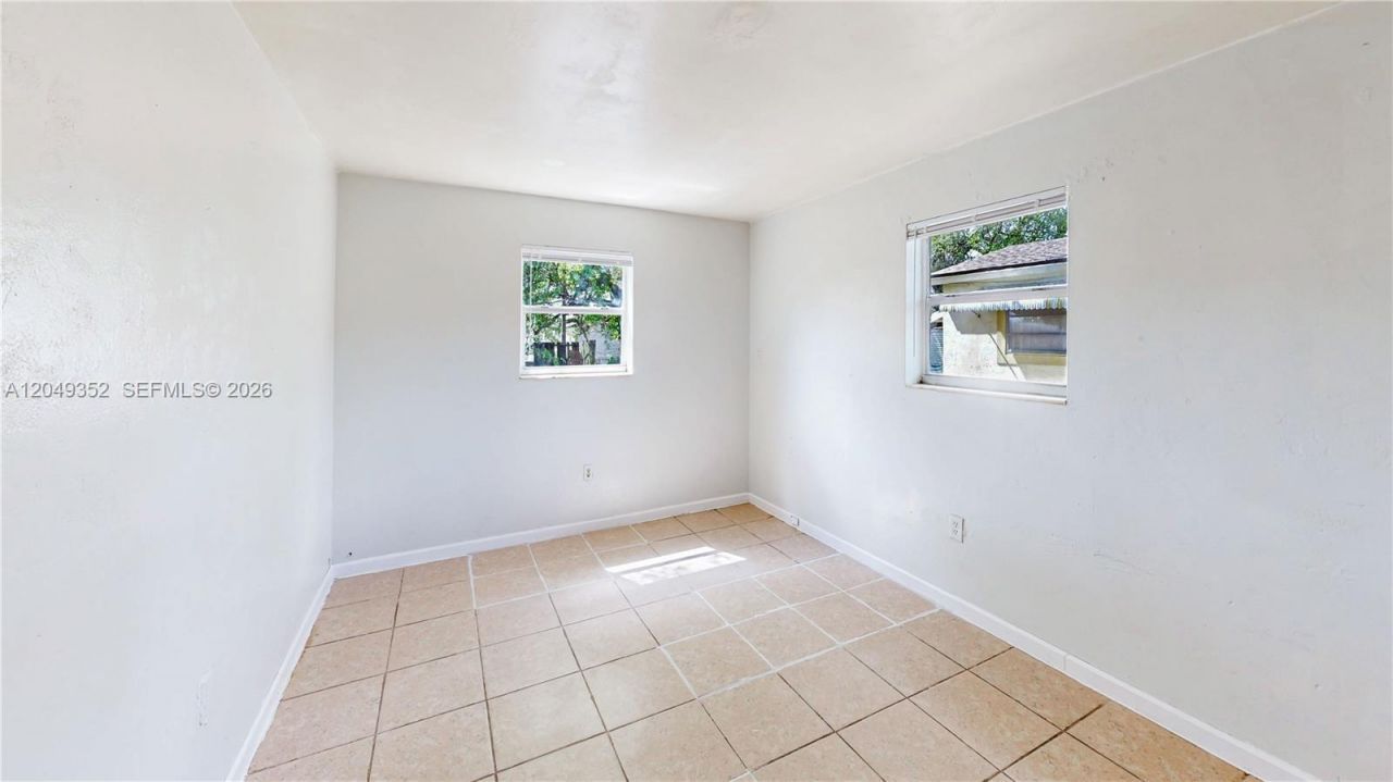 2760 NW 58th St , Miami, FL 33142 Photo