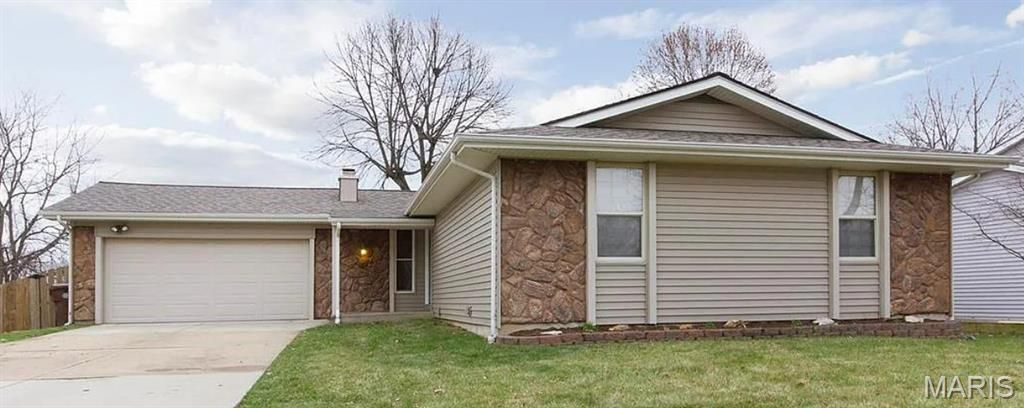307 Morningside Drive , Saint Peters, MO 63376 Main Photo