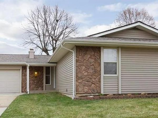 307 Morningside Drive , St Peters, MO 63376