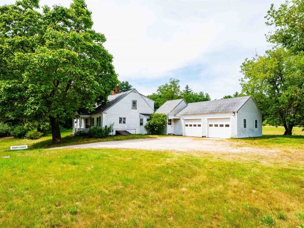 4 Whitehouse Road, Rochester, NH 03867