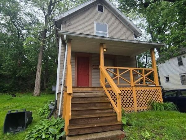 975 Owen Avenue , Akron, OH 44311