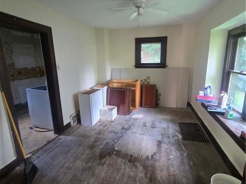 975 Owen Avenue, Akron, OH 44311 Photo 6