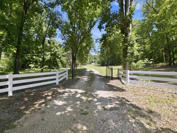 1370 REID HOOKER RD N, Unicorp/Eads, TN 38028