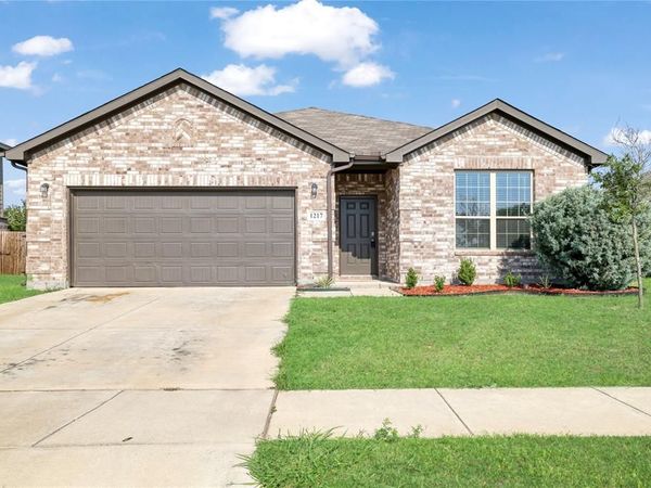 1217 Benwick Drive, Van Alstyne, TX 75495
