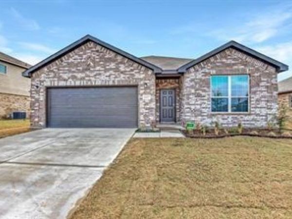 1217 Benwick Drive, Van Alstyne, TX 75495